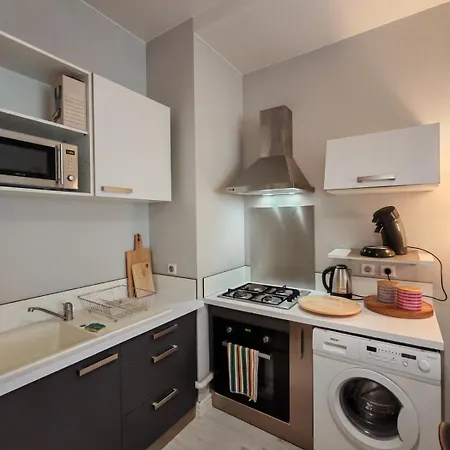 Apartment T2 La Verveine - Et Calme - Garage Securise - Proche Gare